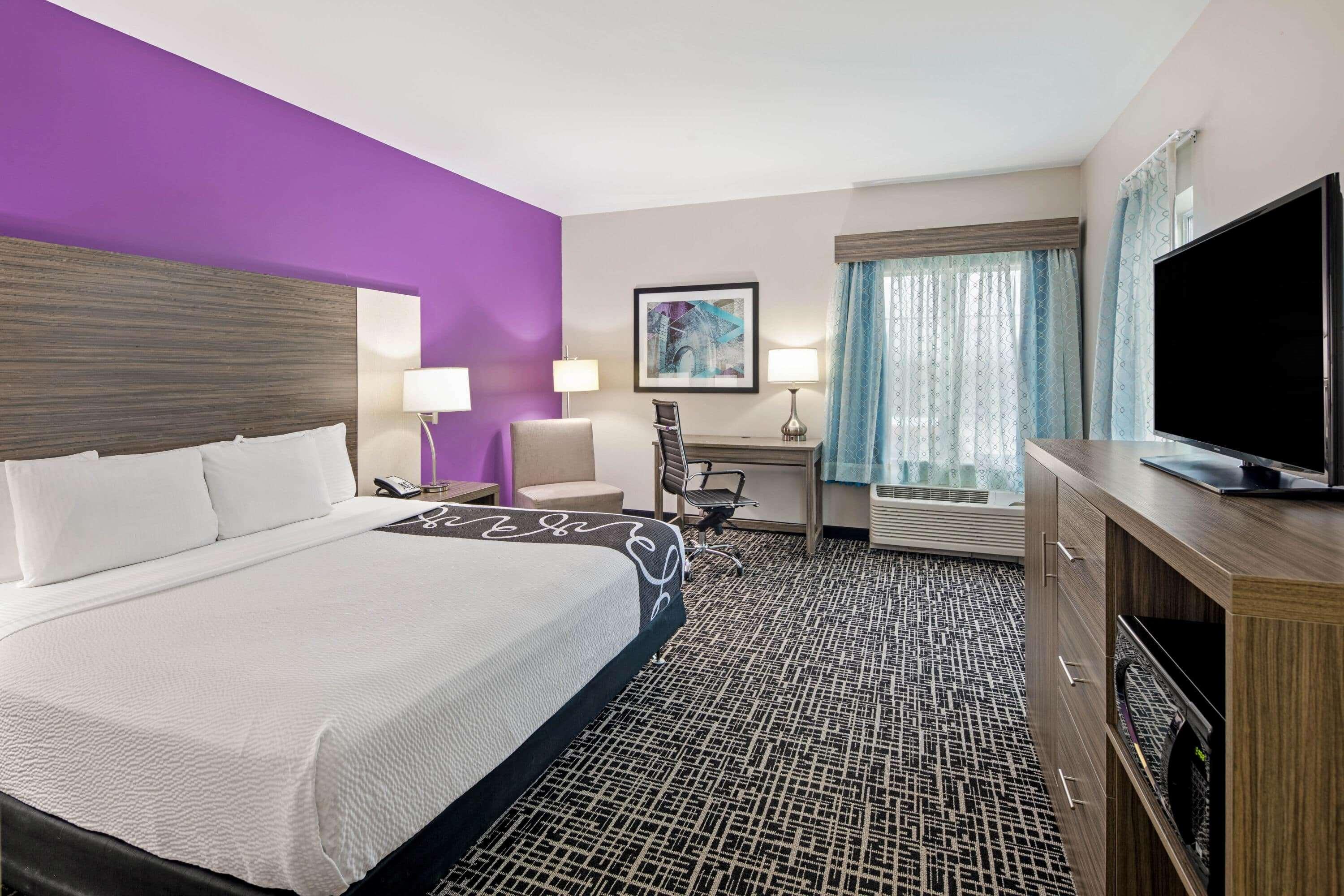La Quinta By Wyndham Forsyth Hotel Bagian luar foto
