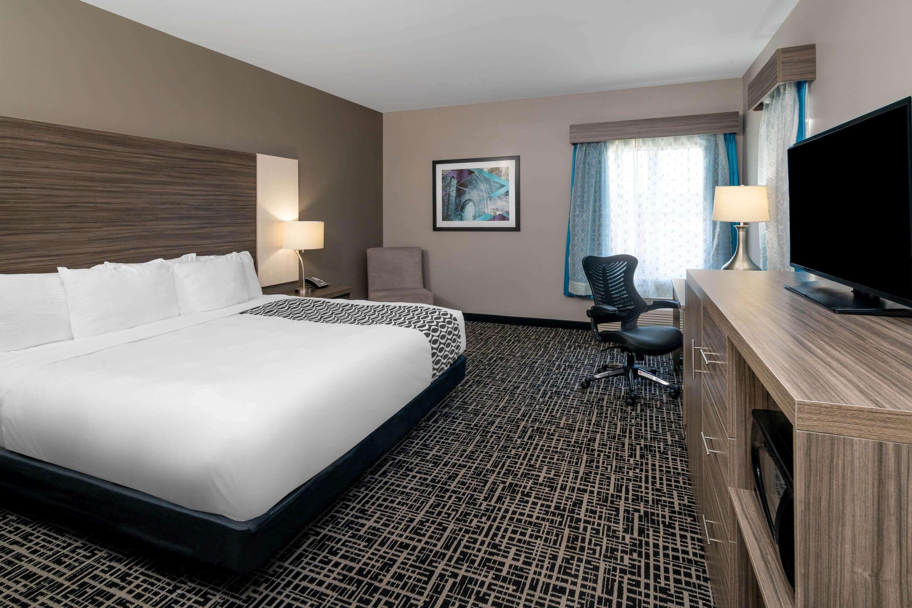 La Quinta By Wyndham Forsyth Hotel Bagian luar foto