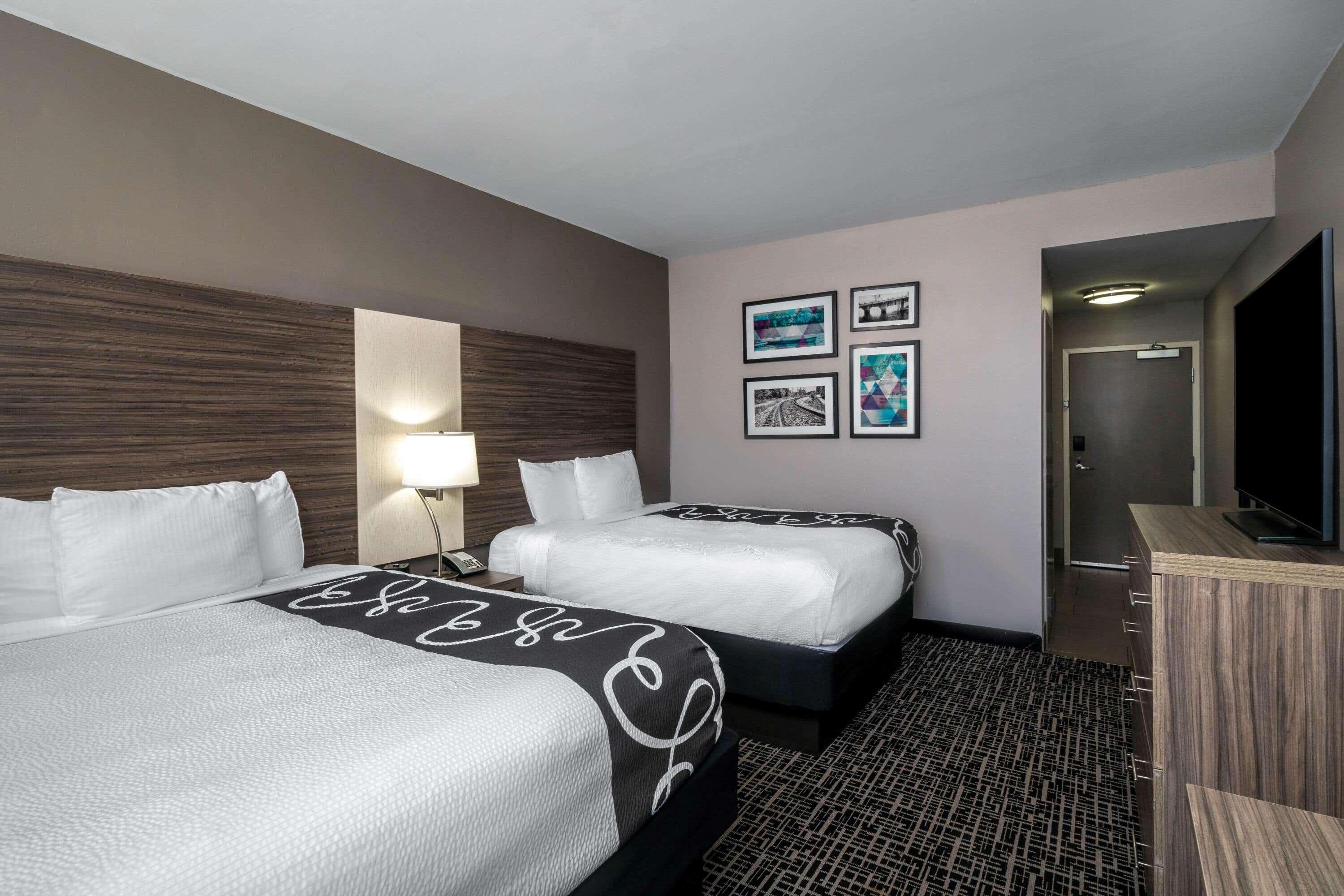 La Quinta By Wyndham Forsyth Hotel Bagian luar foto