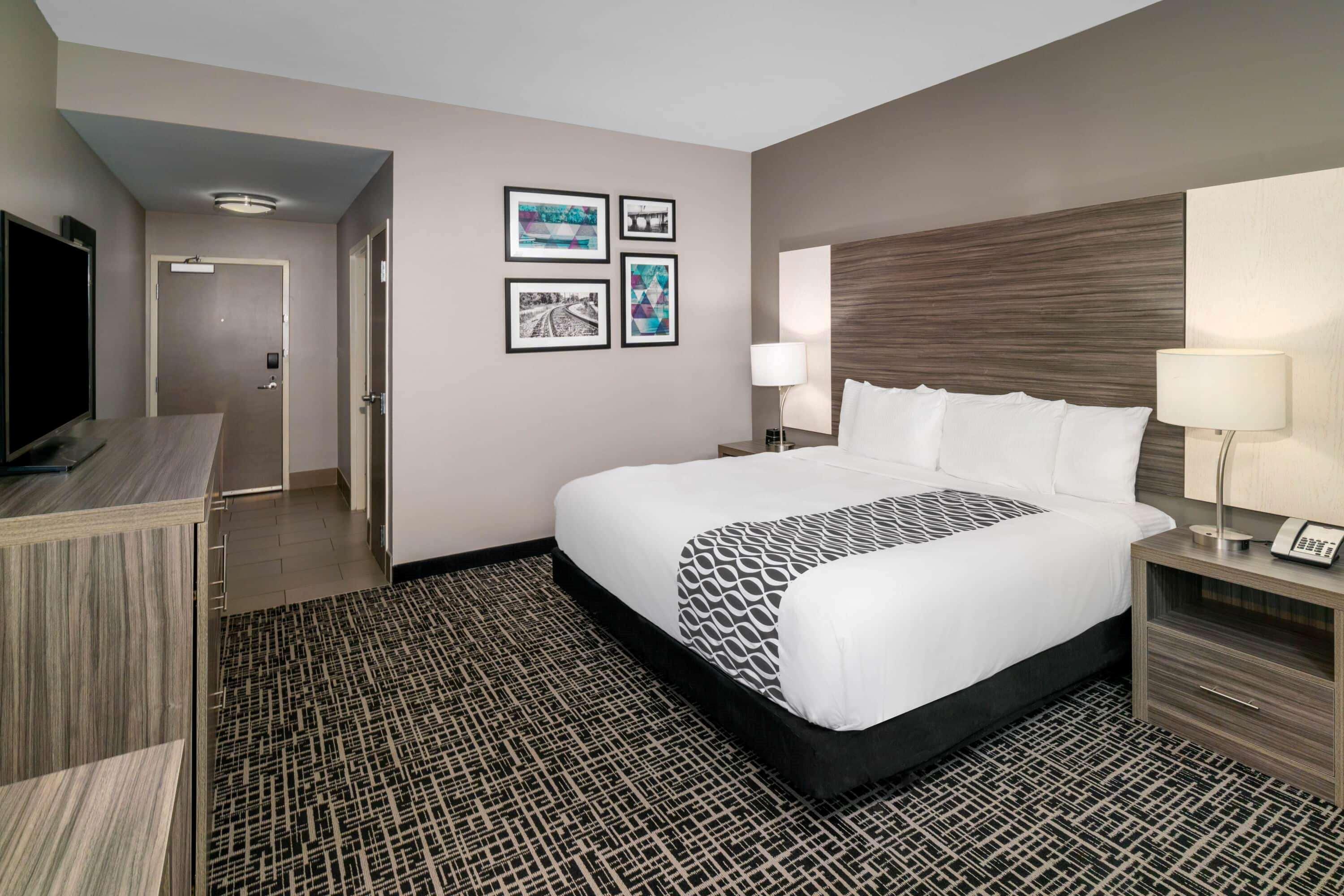 La Quinta By Wyndham Forsyth Hotel Bagian luar foto