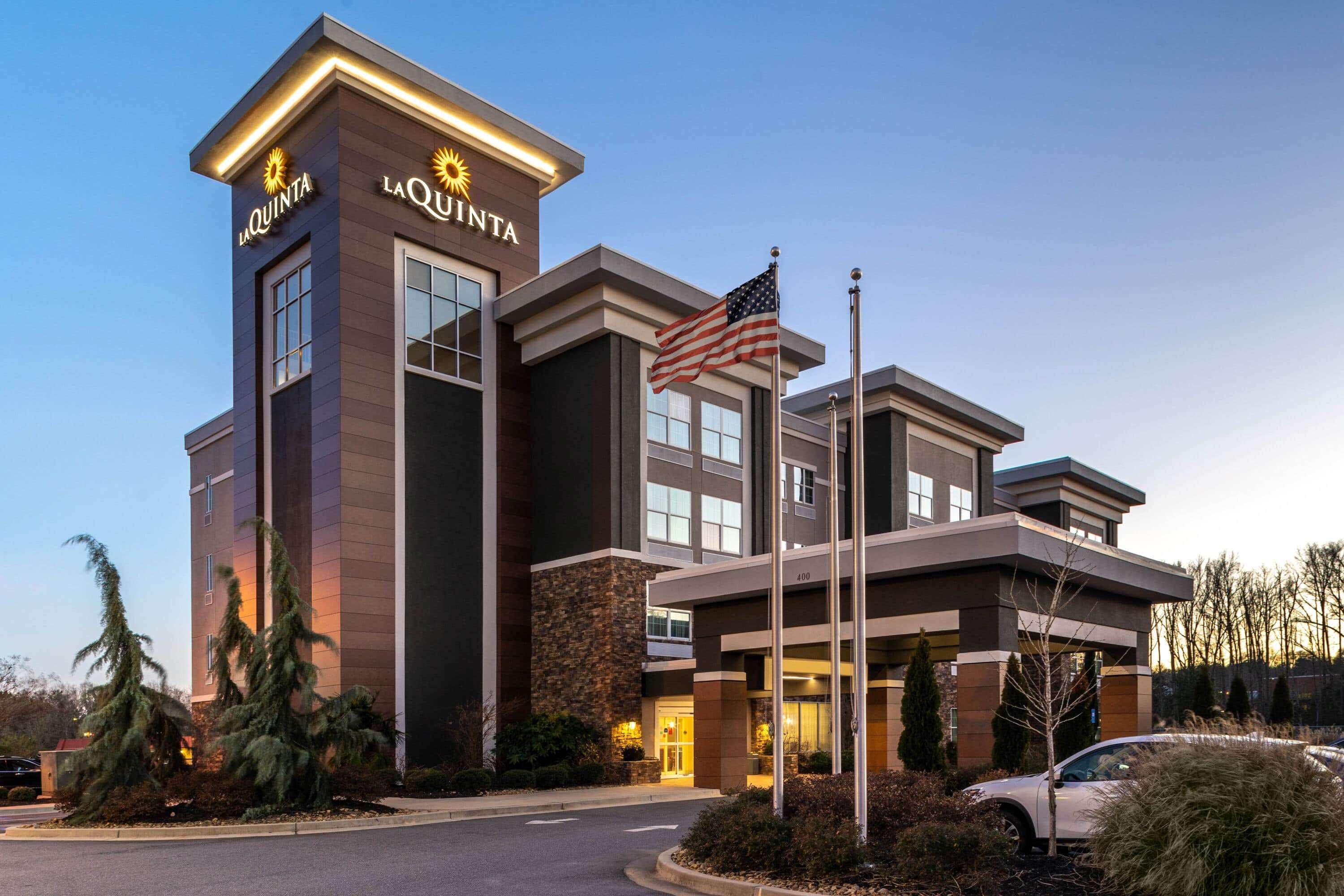 La Quinta By Wyndham Forsyth Hotel Bagian luar foto