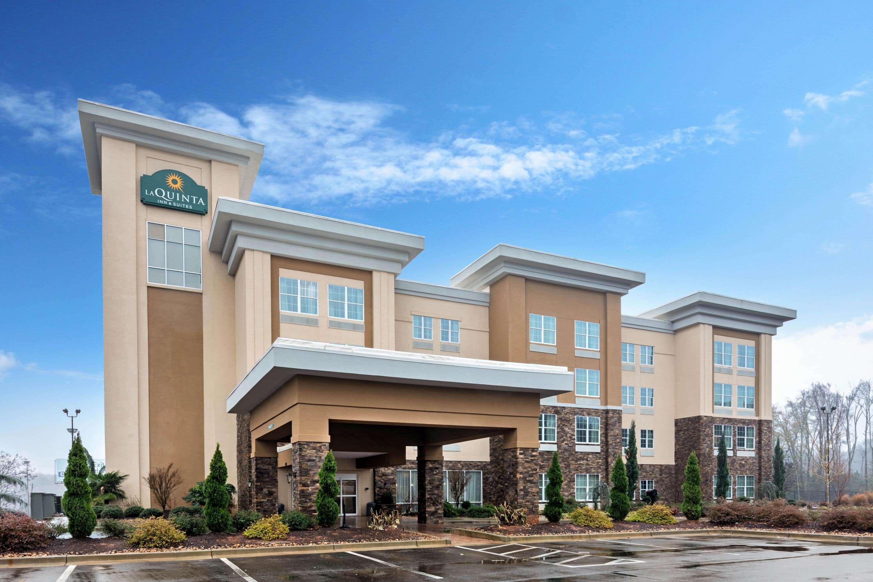 La Quinta By Wyndham Forsyth Hotel Bagian luar foto